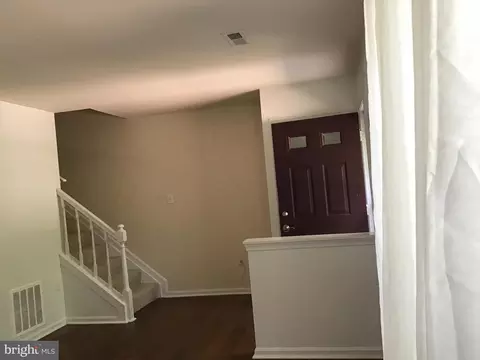 4453 Eagle Ct, Waldorf, MD 20603 photo 2
