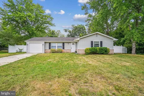 1003 Stone Ave, Waldorf, MD 20602