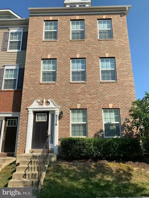 9776 Kilt Pl, Waldorf, MD 20601