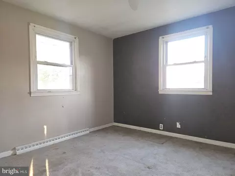 Bedroom - 7255 Benedict Ave, Benedict, MD 20612 photo 1 of 3