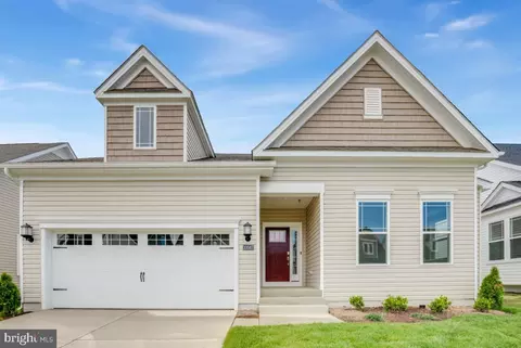 10567 Blackwater St, White Plains, MD 20695