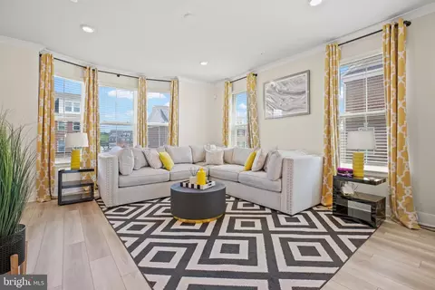 11505 Mary Shelley Pl, White Plains, MD 20695