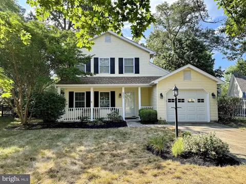 6303 Panda Ct, Waldorf, MD 20603