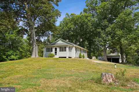 15650 Prince Frederick Rd, Hughesville, MD 20637