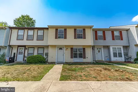 2081 Tanglewood Dr, Waldorf, MD 20601