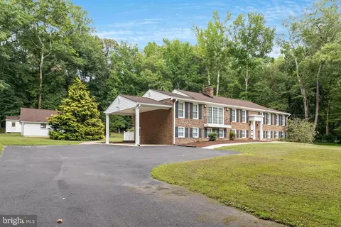 6330 Valley Rd, La Plata, MD 20646