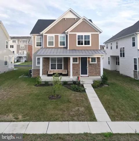 5676 Lewis Carroll Dr, White Plains, MD 20695