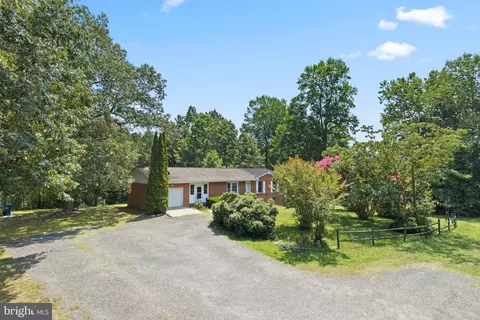 4834 Gallant Green Rd, Waldorf, MD 20601