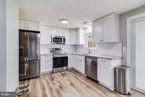 166 Wood Duck Cir, La Plata, MD 20646