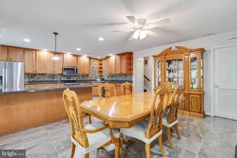 Dining - 239 Heather Ct, La Plata, MD 20646 photo 3 of 3