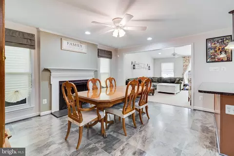 Dining - 239 Heather Ct, La Plata, MD 20646 photo 1 of 3