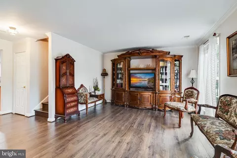 Entry Way - 239 Heather Ct, La Plata, MD 20646 photo 2 of 3