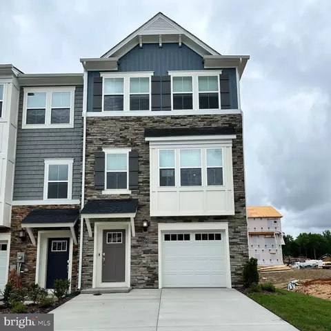 11041 Corvin Pl, White Plains, MD 20695