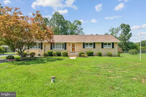 6215 Ripley Rd, La Plata, MD 20646