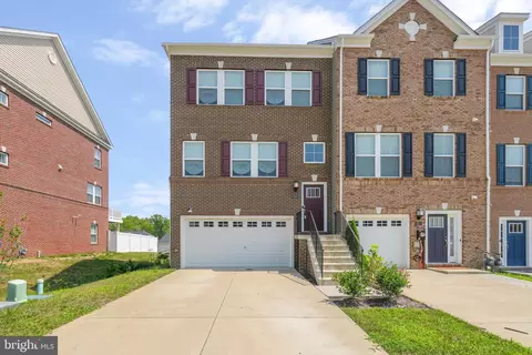 5910 Kate Chopin Pl, White Plains, MD 20695
