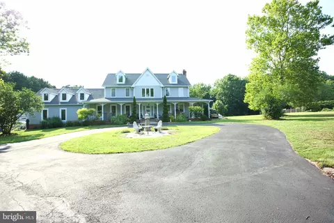 10203 Norwood Ct, Charlotte Hall, MD 20622