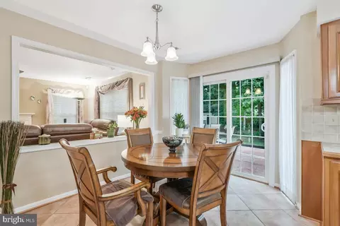2945 Marsh Hawk Dr, Waldorf, MD 20603 photo 19