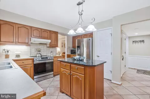 2945 Marsh Hawk Dr, Waldorf, MD 20603 photo 18