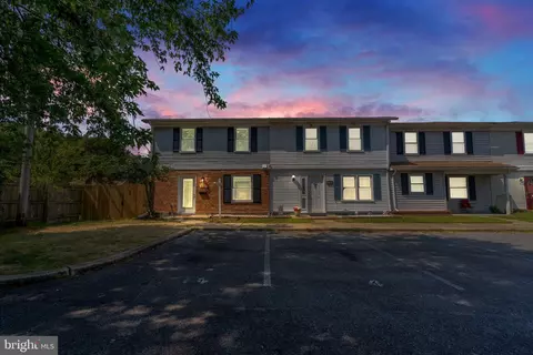 14 Park Square Ct, Indian Head, MD 20640