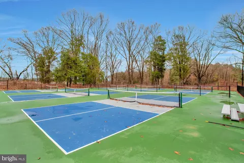 14800 King Charles Dr, Swan Point, MD 20645 photo 10