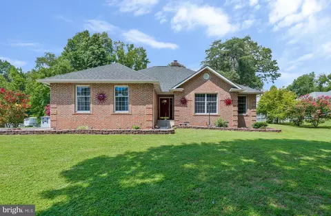 14517 Bittersweet Dr, Hughesville, MD 20637