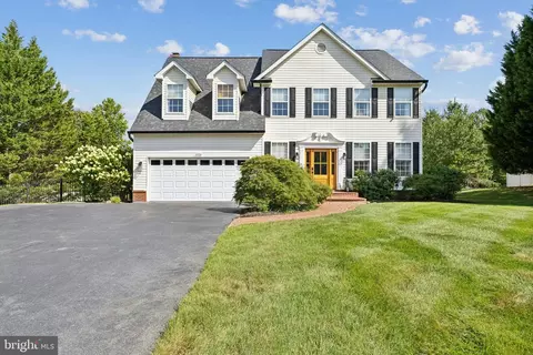 1020 Wales Dr, La Plata, MD 20646