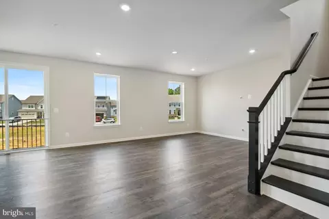 9915 Obin Ln, Waldorf, MD 20601 photo 5