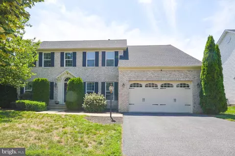10645 Long Leaf Ln, Waldorf, MD 20603