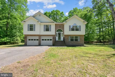 16001 Beechnut Dr, Brandywine, MD 20613