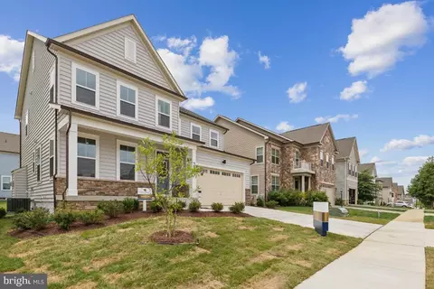 9891 Obin Ln, Waldorf, MD 20601