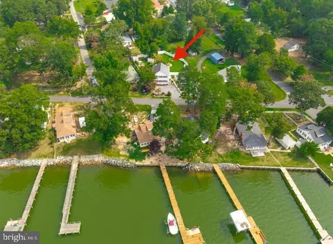 15220 Potomac River Dr, Cobb Island, MD 20625