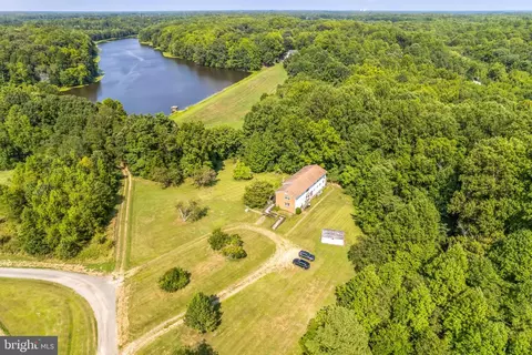 14230 Enchanted Pl, Hughesville, MD 20637