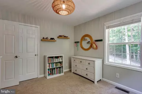 Bedroom - 6440 Fire Tower Rd, Welcome, MD 20693 photo 6 of 10
