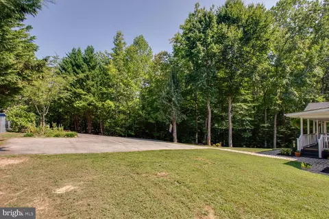 Exterior - 6440 Fire Tower Rd, Welcome, MD 20693 photo 6 of 25