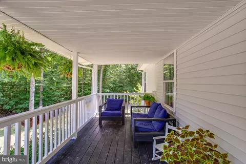 Exterior - 6440 Fire Tower Rd, Welcome, MD 20693 photo 7 of 25