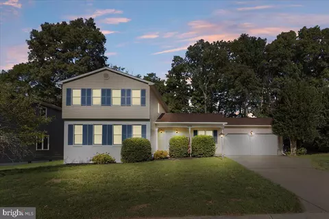 6506 Nutria Ct, Waldorf, MD 20603
