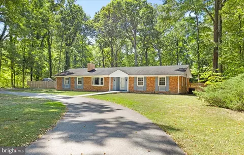 3813 Stoneybrook Rd, White Plains, MD 20695