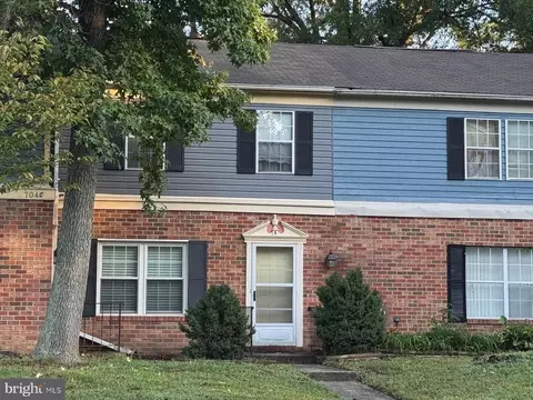 704 B Barrington Dr #3B, Waldorf, MD 20602