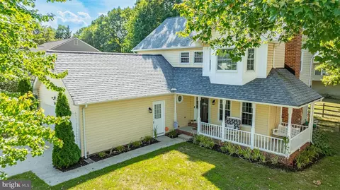 5605 Grouper Ct, Waldorf, MD 20603