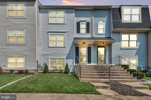 11911 Homestead Pl, Waldorf, MD 20601