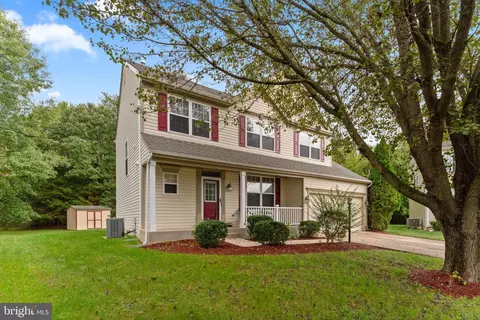 11612 Gallinule Ct, Waldorf, MD 20601