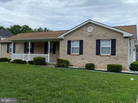 11198 Carroll Dr, Waldorf, MD 20601