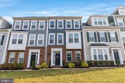 345 Buckeye Cir, La Plata, MD 20646