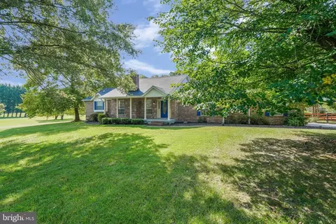 Exterior - 16145 Inheritance Dr, Brandywine, MD 20613 photo 3 of 12