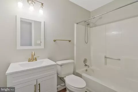 Bath - 16145 Inheritance Dr, Brandywine, MD 20613 photo 1 of 1