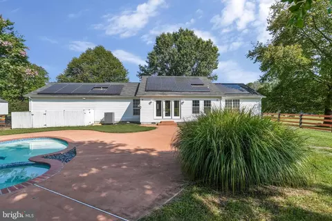 Exterior - 16145 Inheritance Dr, Brandywine, MD 20613 photo 9 of 12
