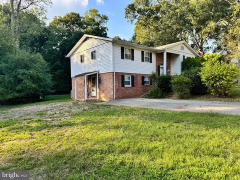 4641 Coastal Blvd, White Plains, MD 20695