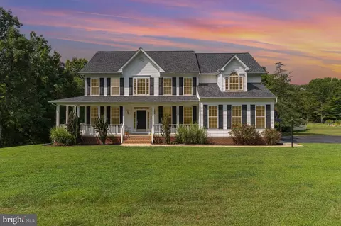 6787 Dusty Miller Pl, Hughesville, MD 20637