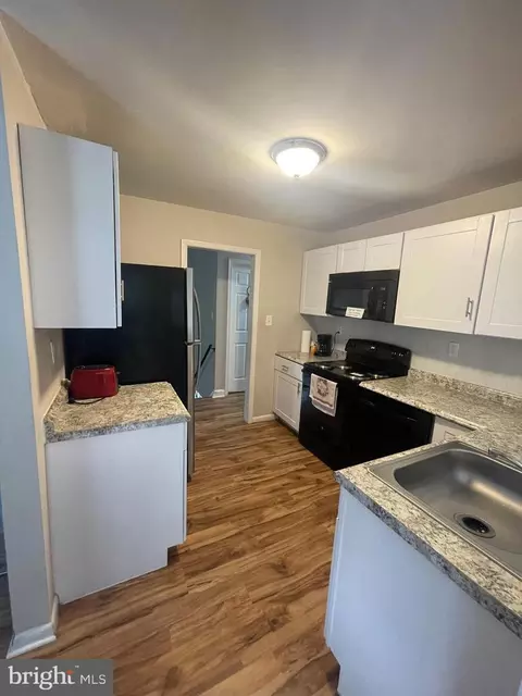 10 Maple St, Indian Head, MD 20640 photo 2