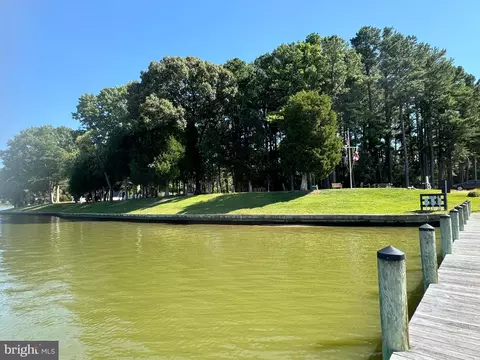View/Area - 11335 Devon Ct, Swan Point, MD 20645 photo 6 of 7